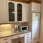 Arcticleaf, Private Parking, Sauna, Yard *