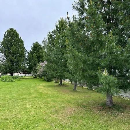 Arcticleaf, Private Parking, Sauna, Yard *