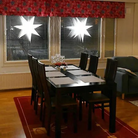 Arcticleaf, Private Parking, Sauna, Yard Villa *