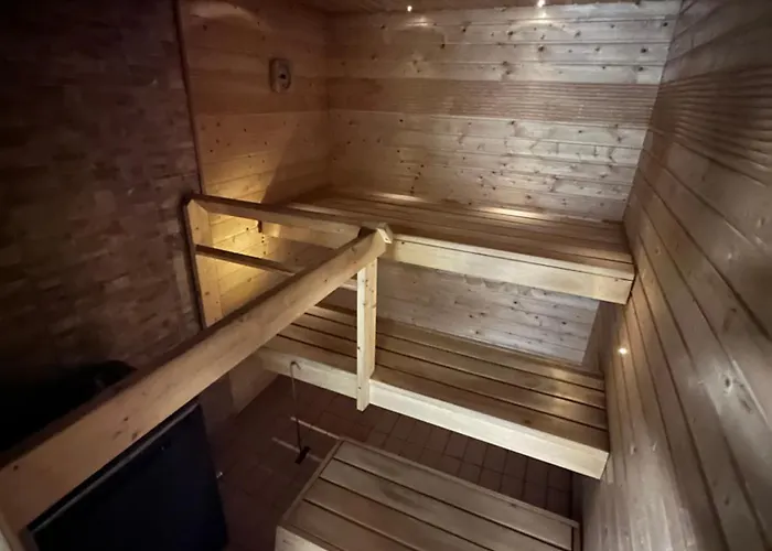 Lehti, Piha, Pysaekoeinti, Sauna *