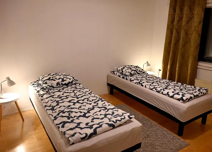 Lehti, Piha, Pysaekoeinti, Sauna Βίλα